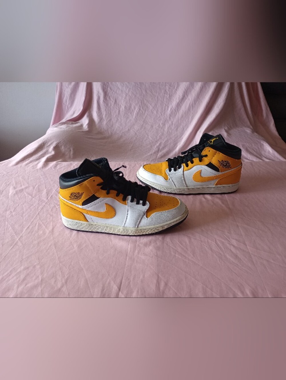 Size 13 - Air Jordan 1 Mid University Gold
